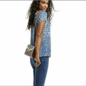 Cabi Style #299 floral crossover button back detail top XS